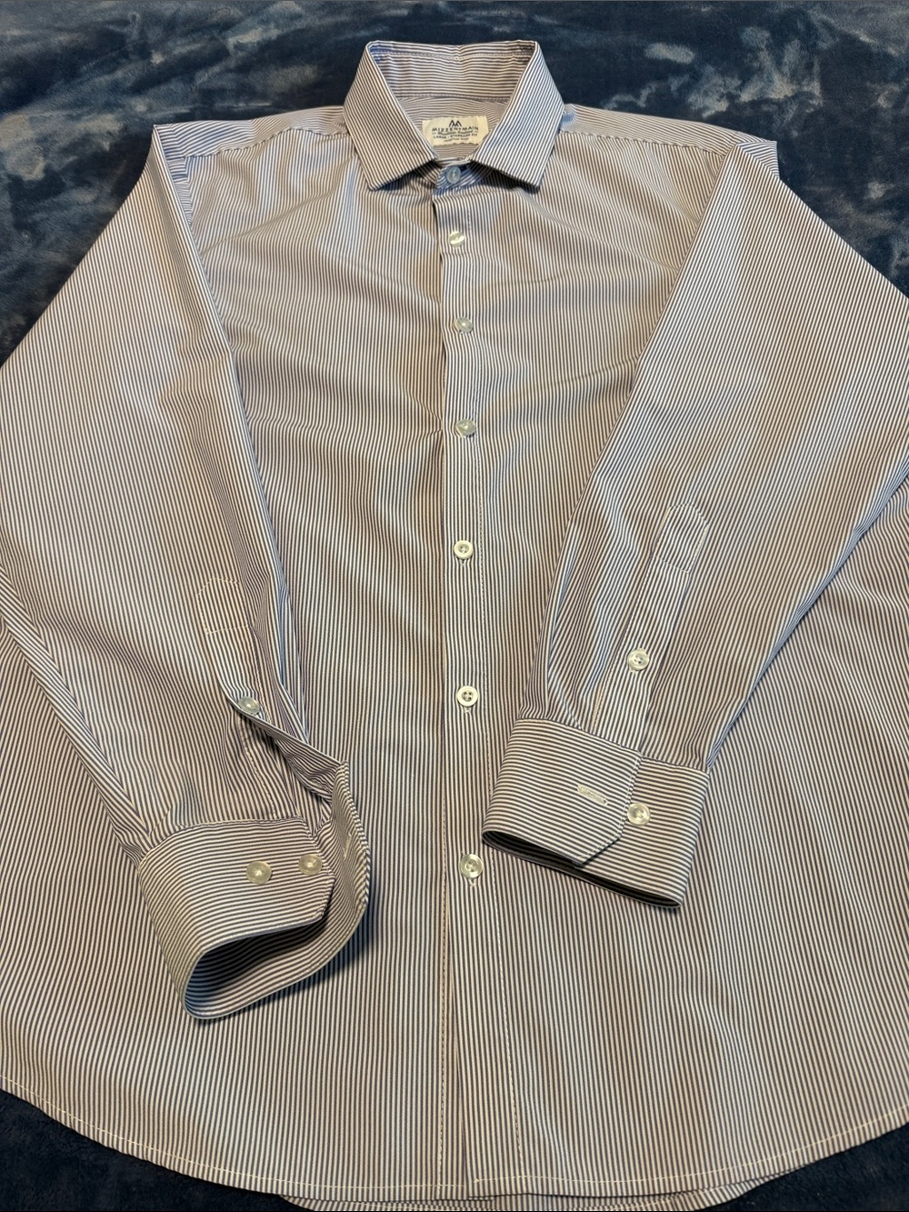 Mizzen+Main Navy and White Pinstripe Dress Shirt